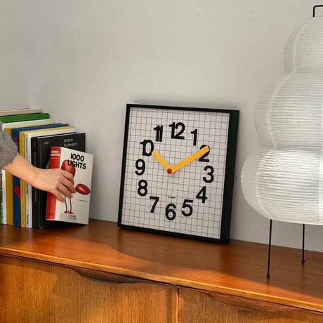clock-03083　Grid Pattern Square Wall Clock
