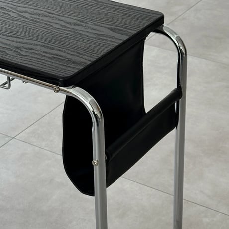 table-03192　Black Side Pocket Desk with Casters