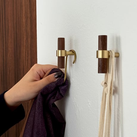 wall-03029　Walnut×Brass Hook
