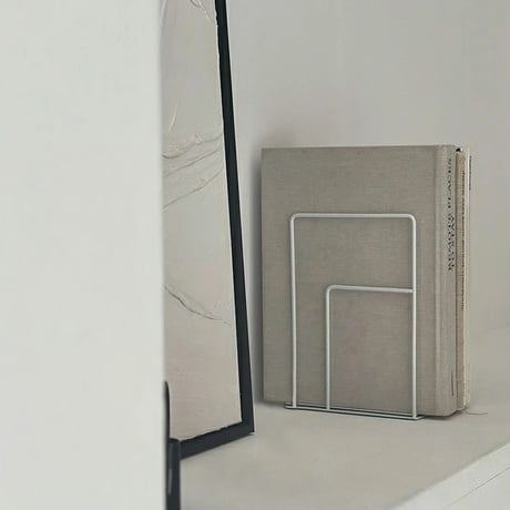 bookend-03019　Square Line Iron Book Stand Two Pieces