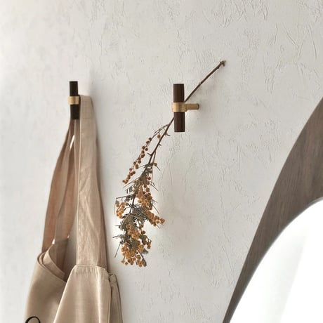 wall-03029　Walnut×Brass Hook