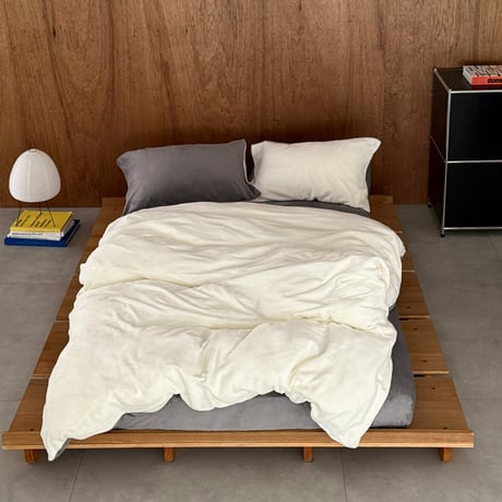 beddingsets-03130　Reversible Warm Fiber Flannel Bedding Set (White/Gray)