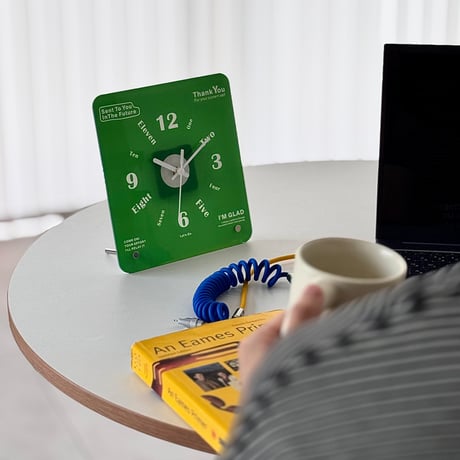 clock-03121　Graphic Color Acrylic Panel Desk Clock Silent