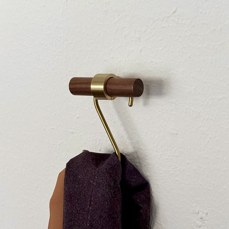 wall-03029　Walnut×Brass Hook