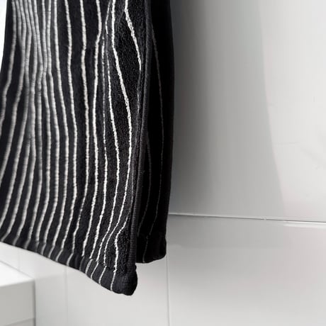 towel-03037　Black / Red Stripe Face Towel