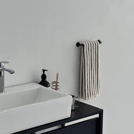 wall-03096　Round Base Short Towel Hanger