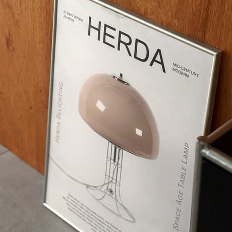 poster-03161　HERDA SPACE AGE TABLE LAMP Art Poster 70×50cm