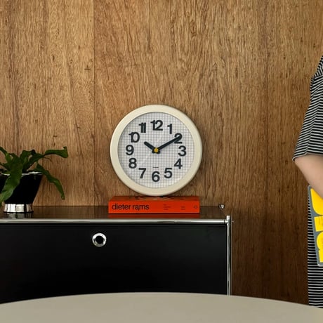 clock-03099　Grid Pattern Round Wall Clock