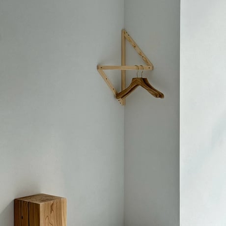 wall-03098　Natural Wood Corner Hanger Bar