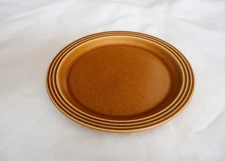 Hornsea Saffron ケーキプレート 4枚セット 1974年製 Vintage 1970s Hornsea Saffron Tea Set – Pineapple Retro
