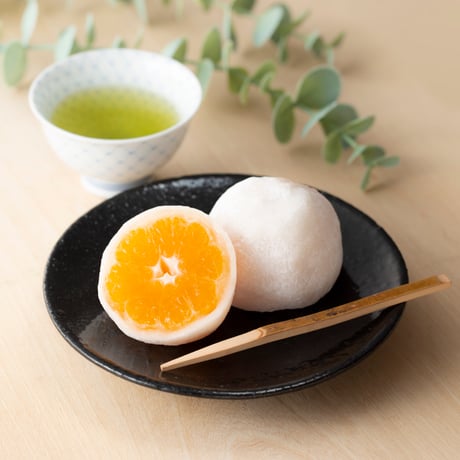 【愛媛県産みかん使用】みかん大福「しずく珠」6個入りセット　【農ぷらす愛媛株式会社】