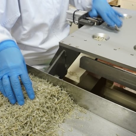 そのまんまちりめん 10g×10個　【株式会社オカベ】