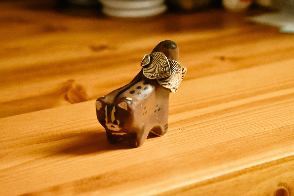 ツシマヤマネコの置物 | mountain