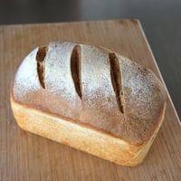 ポーランドの小麦パン 1斤［ご郵送］