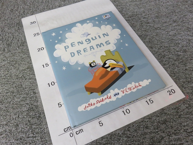 Wo ist Pinguin Pips？ 幼児用絵本　洋書 Amazon.com: Where's the Penguin?: (An Interactive, Sensory