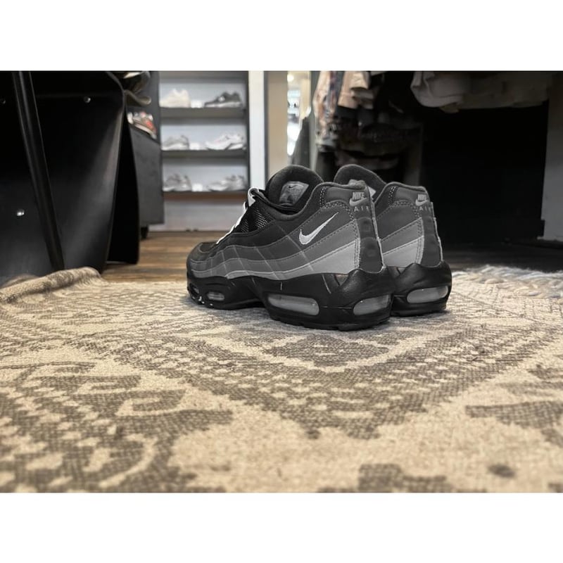 海外限定モデル】NIKE AIR MAX 95 【ナイキ エア マックス 95】BLACK/