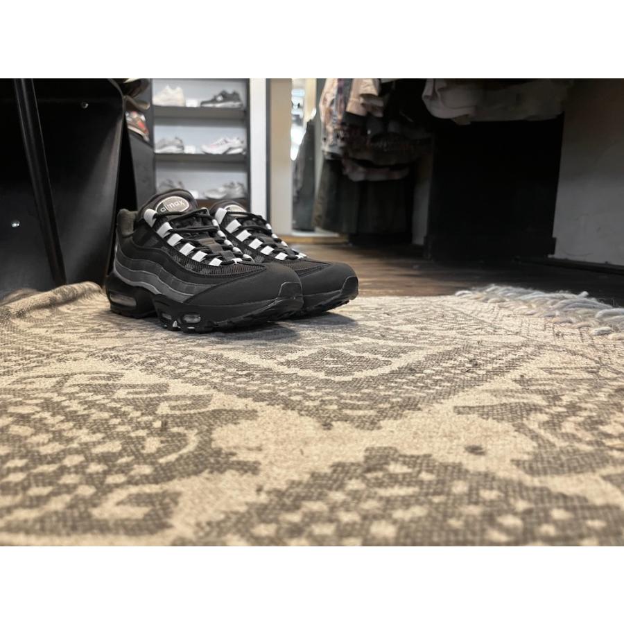 海外限定モデル】NIKE AIR MAX 95 【ナイキ エア マックス 95】BLACK/