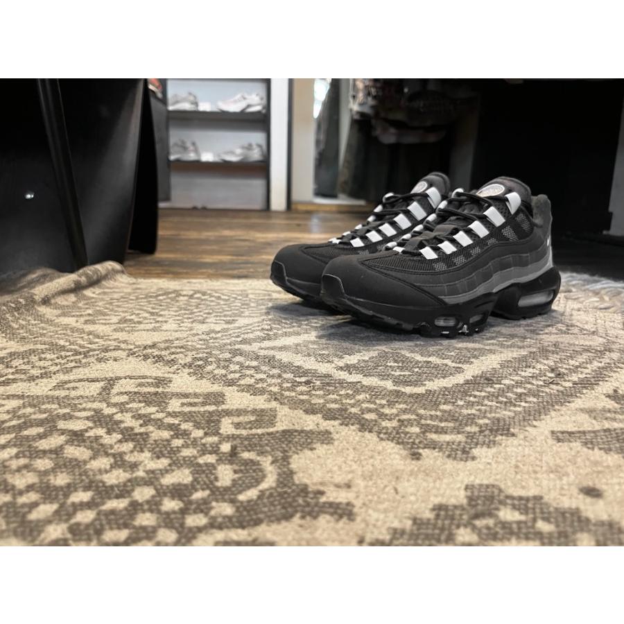 海外限定モデル】NIKE AIR MAX 95 【ナイキ エア マックス 95】BLACK/
