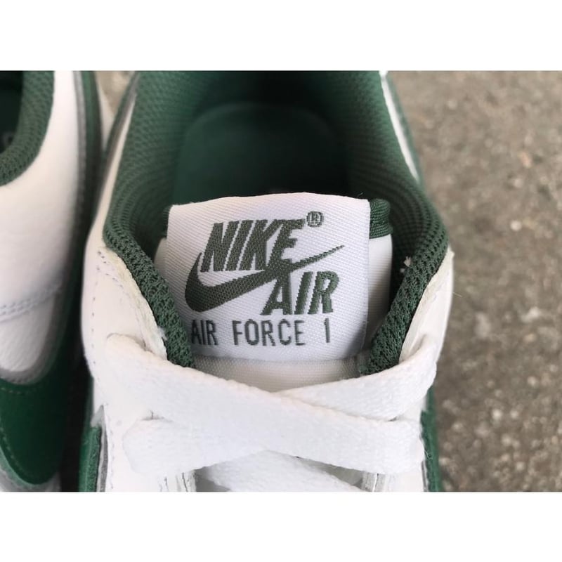 海外限定モデル】NIKE AIR FORCE 1 LOW【エアフォース1】WHITE 海外限定モデル】NIKE AIR FORCE 1 LOW【エアフォース1】WHITE