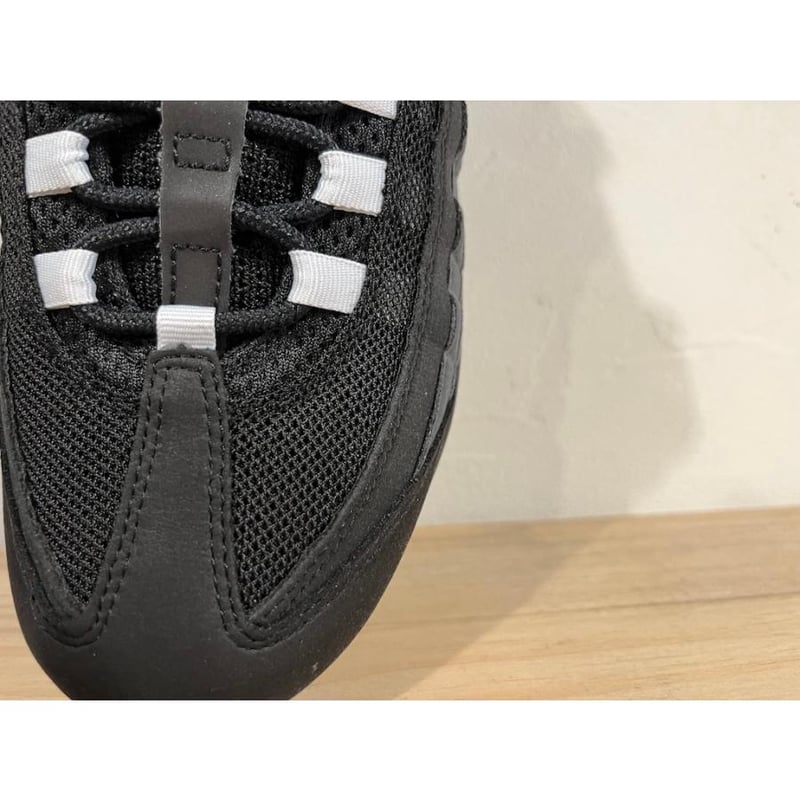 海外限定モデル】NIKE AIR MAX 95 【ナイキ エア マックス 95】BLACK/