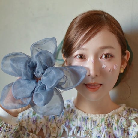 flower motif 3D chouchou