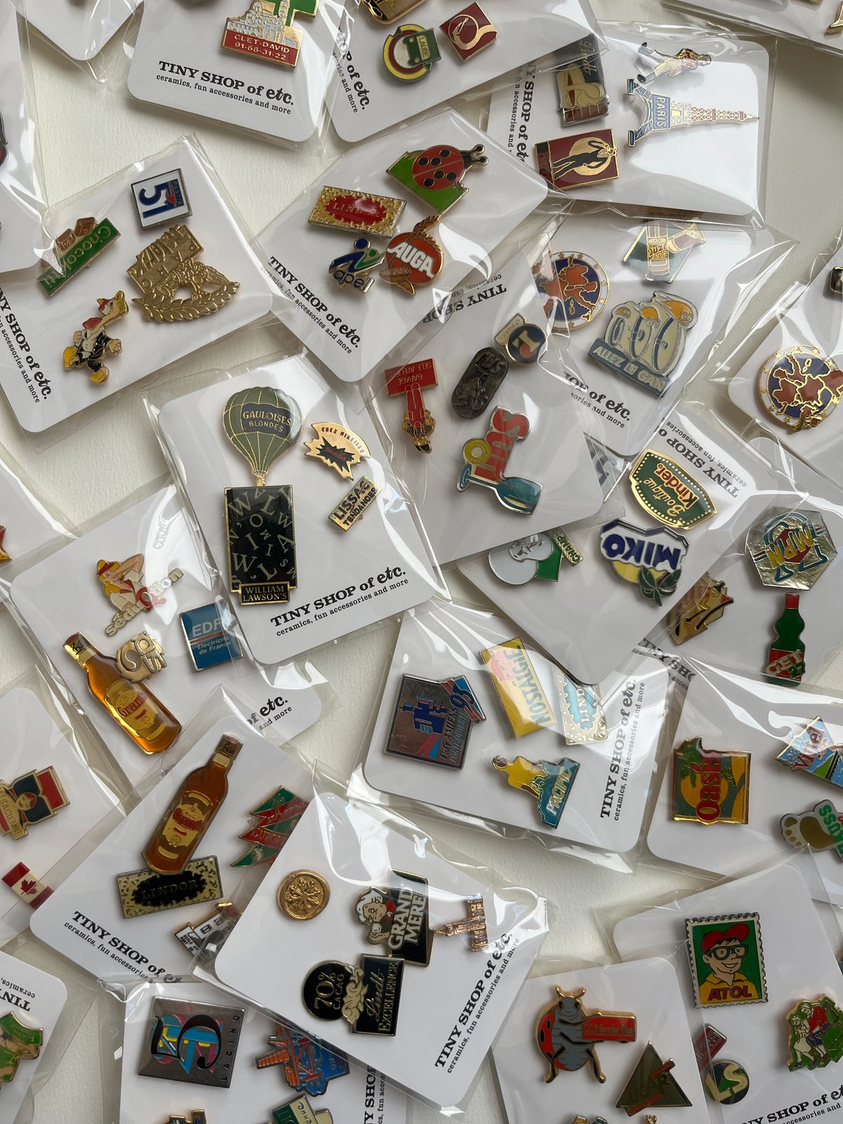 vintage pins set | TINY SHOP of etc.