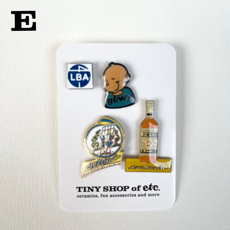 vintage pins set | TINY SHOP of etc.