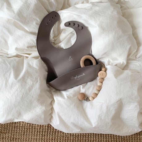Pacifier holderおしゃぶりホルダー(ワンポイントイニシャル)