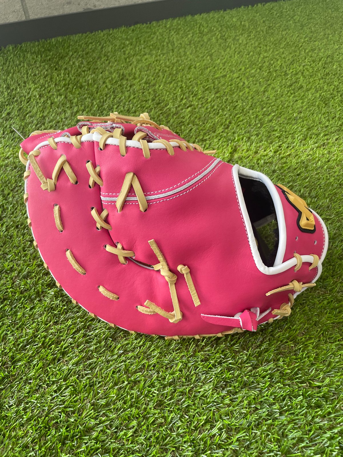 ハタケヤマ 軟式ファーストミット F1型 限定モデル ピンク | BASEBALL