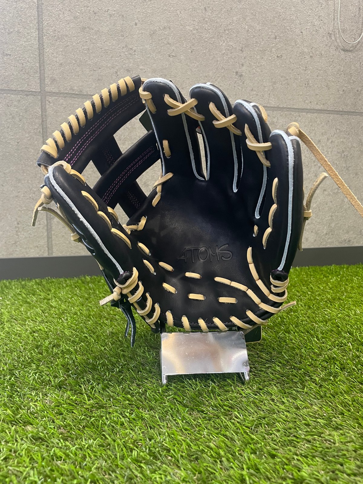 展示会限定】アトムズ ATOMS 硬式用グラブ 内野手用 021型 高校野球