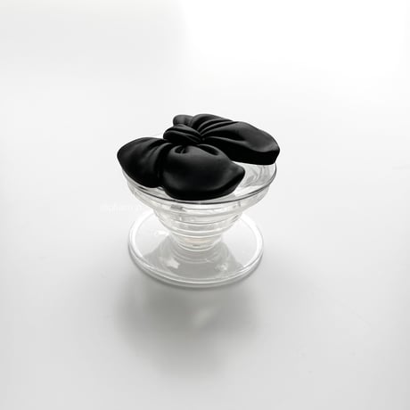 Mini black ribbon grip