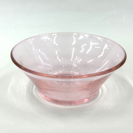 耐熱琉球ガラス　限定カラー「春風ピンク」中反り鉢