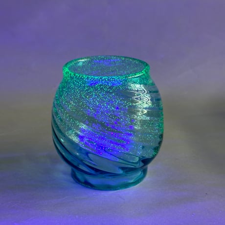 耐熱琉球ガラス　蓄光シリーズ　ランタングローブ（波模様）