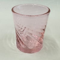 耐熱琉球ガラス　限定色　春風ピンク　反りグラス（波模様）