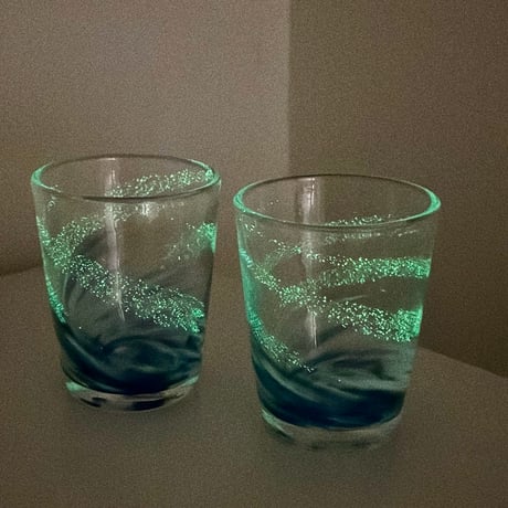 （非耐熱）琉球ガラス　グラス小（青色×白×緑色） 蓄光入り