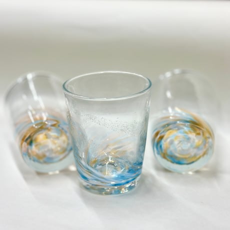（非耐熱）琉球ガラス　グラス小（水色×白色×橙色） 蓄光入り
