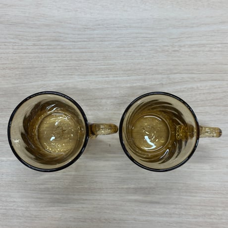 耐熱琉球ガラス　マグカップ（茶色アンバー）  波模様
