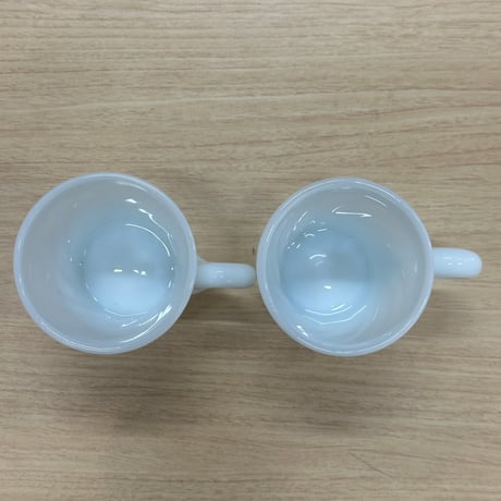 耐熱琉球ガラス　マグカップ（ミルクホワイト）  波模様