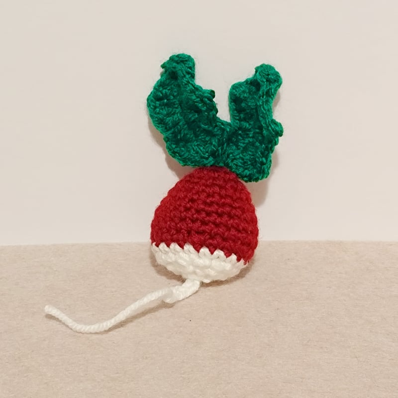 ハンドメイド あみぐるみ　5点 ラディッシュモチーフのあみぐるみ | ことり番地