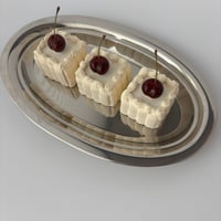 スクエアケーキ　アメリカンチェリー　単品
