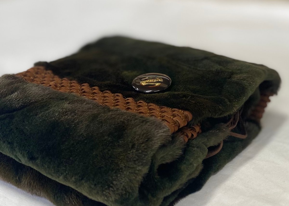 シェアードミンクマフラー | 小部産業株式会社 毛皮部