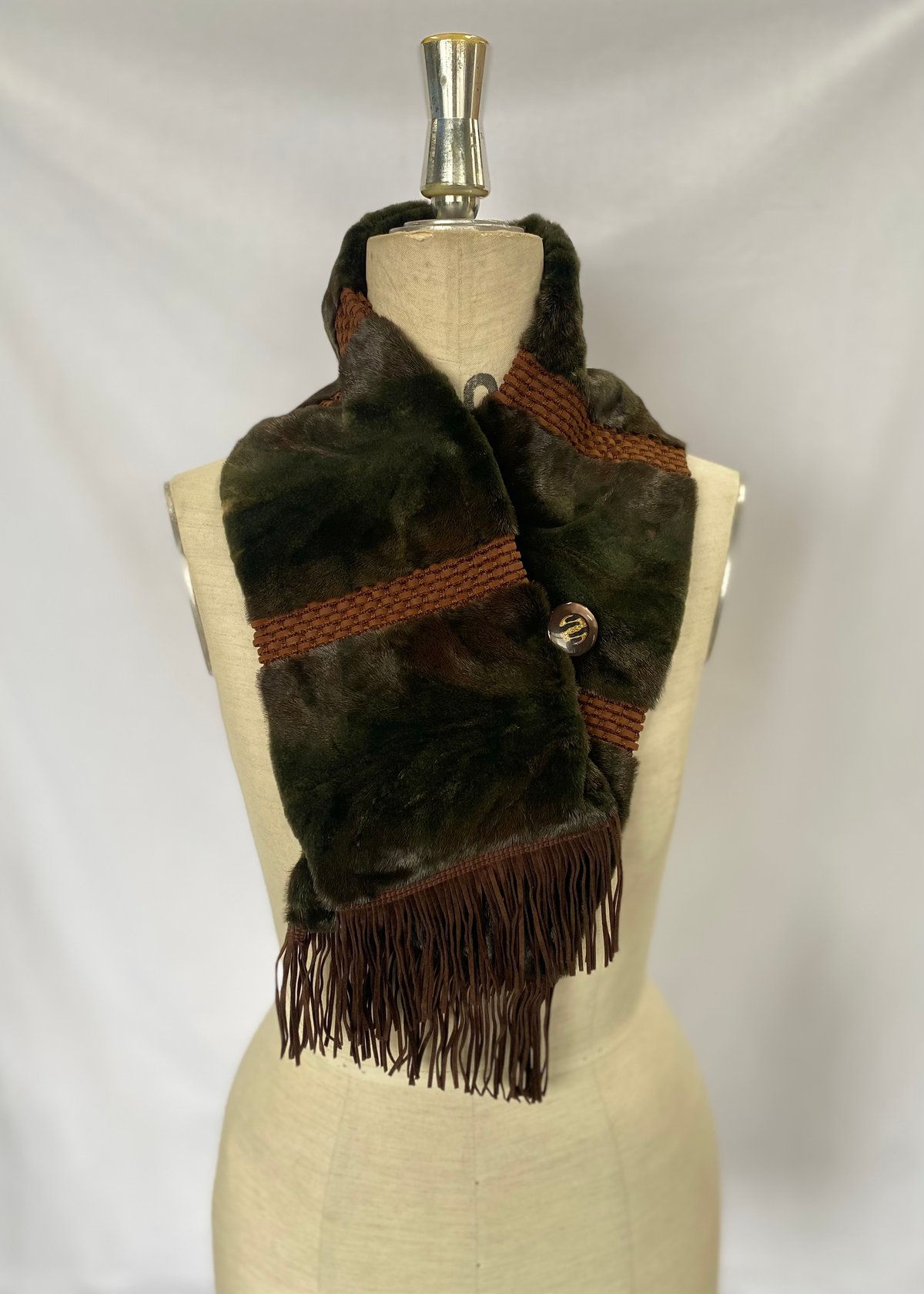 シェアードミンクマフラー | 小部産業株式会社 毛皮部