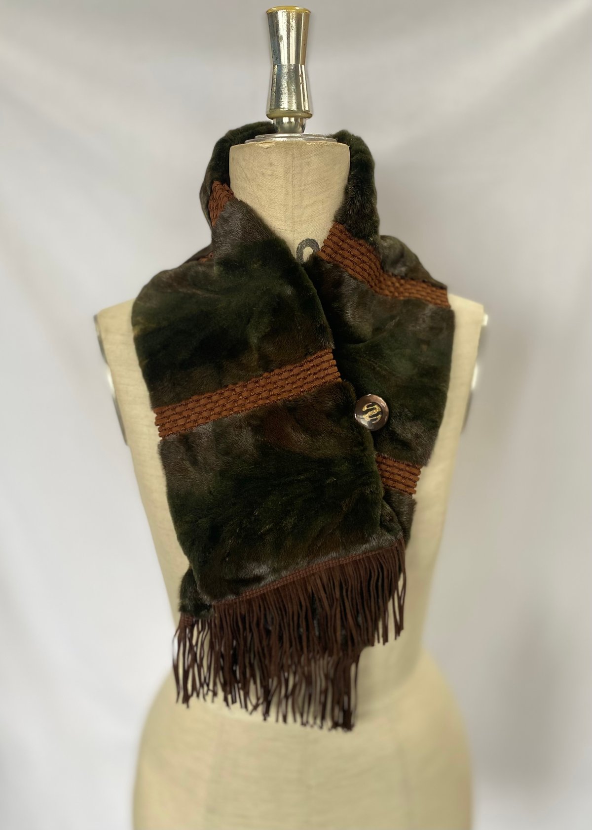 シェアードミンクマフラー | 小部産業株式会社 毛皮部