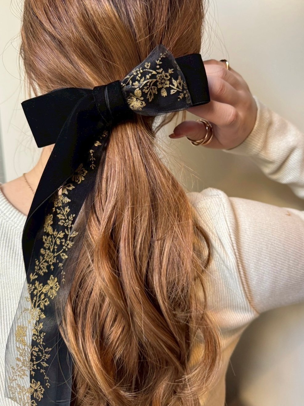 アシンメトリーベルベットリボン | Biju by platine