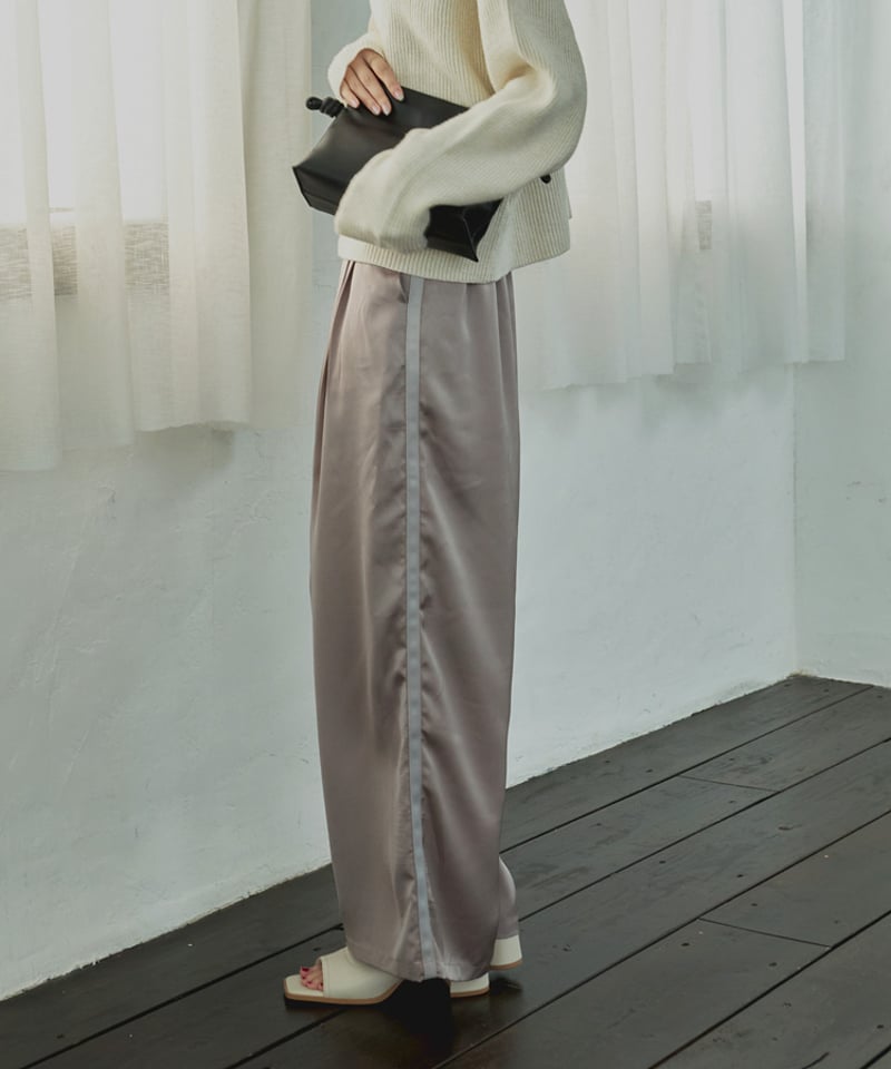 ライン入りサテンパンツ BUAJ0004 | Bulue.