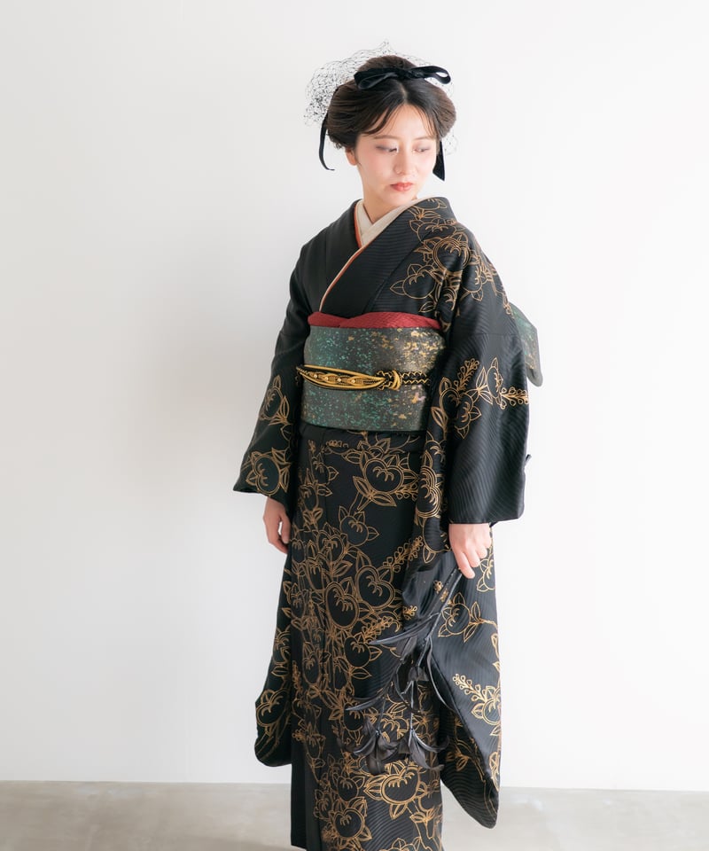 み*み様 訪問着 黒地 金色花柄 絹製 楽天市場】【レンタル】留袖 レンタル 結婚式 桂由美「T421 道長に大菊