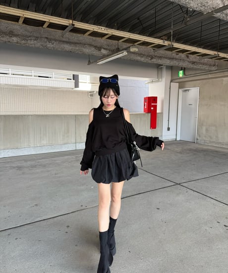To me スウェットトップス【BLACK】