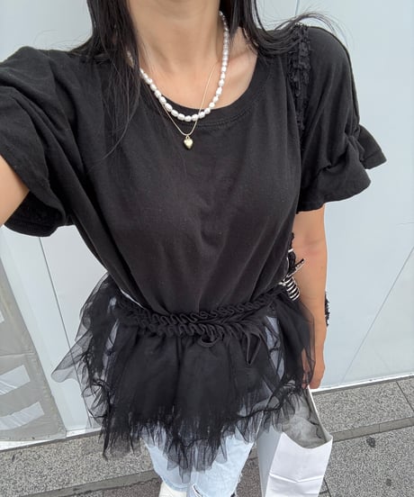 袖フリルTシャツ【BLACK】