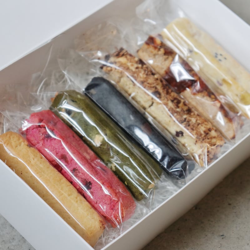 沖縄　やちむん　the cozy nook　コージーノック 　お皿　４点セット Amazon.co.jp: Nuogo セラミックミニココット8点セット スープ