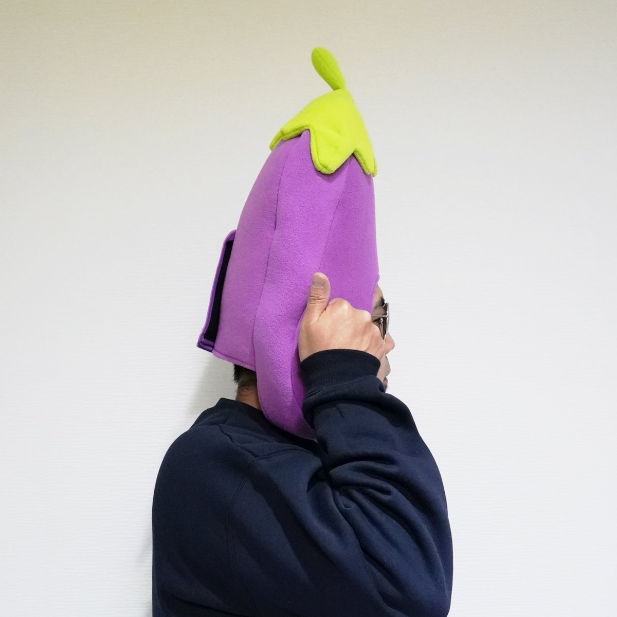 本物のナスビの被り物 | 天竺川原イベントGOODS